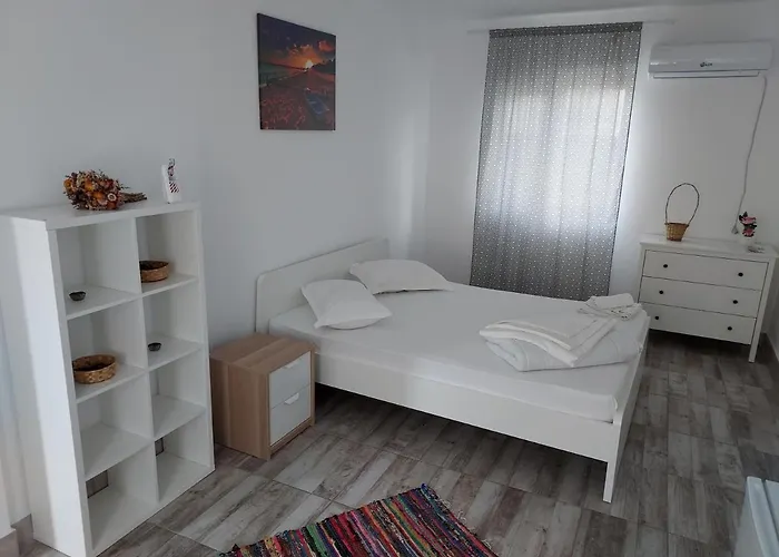 Casa Dada Aparthotel 3*