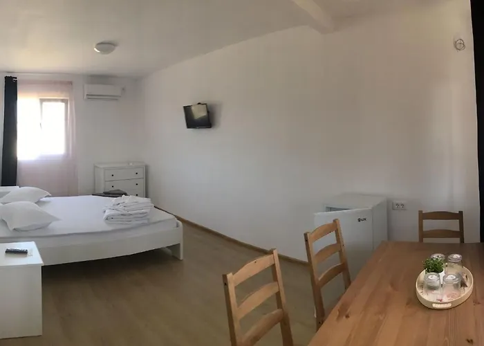Aparthotel Casa Dada 3*