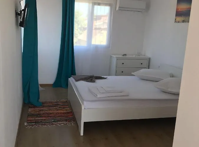 Casa Dada Aparthotel 3*